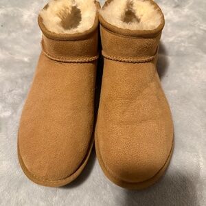 UGG Classic Ultra Mini